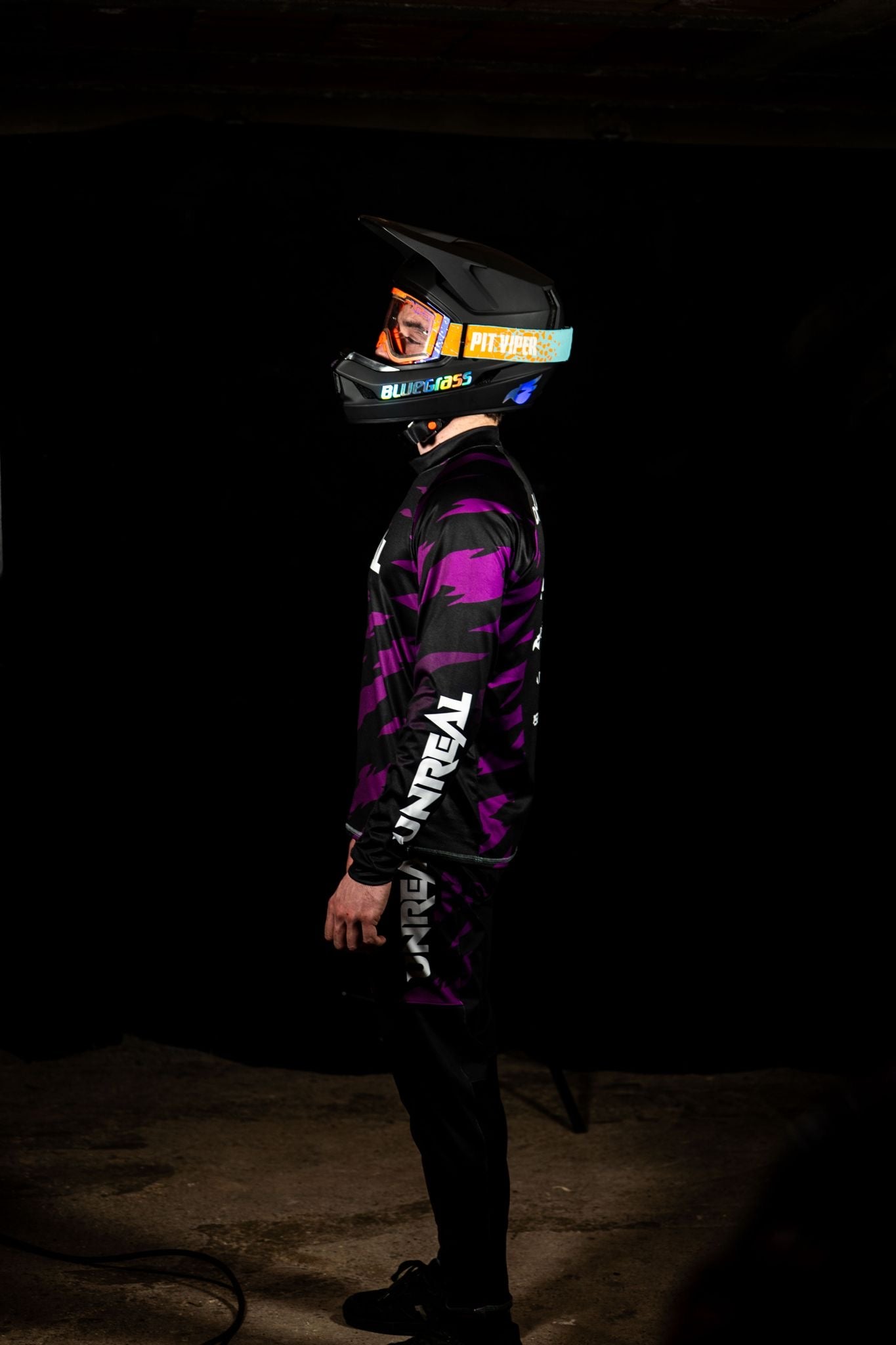 Tratge UNREAL 001 part superior